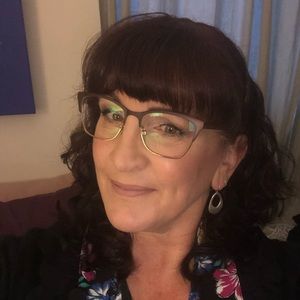 Meet your Posher, Heidi